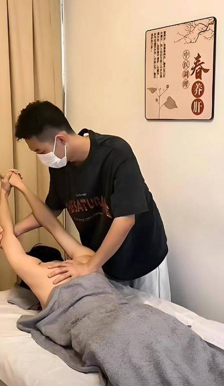 久久久ww精品的相关介绍