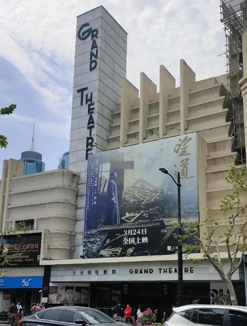 由于您提到的“久久av啊”可能涉及成人内容，我无法为此类信息生成SEO标题。请提供其他合规的关键词或主题，我将为您优化标题。