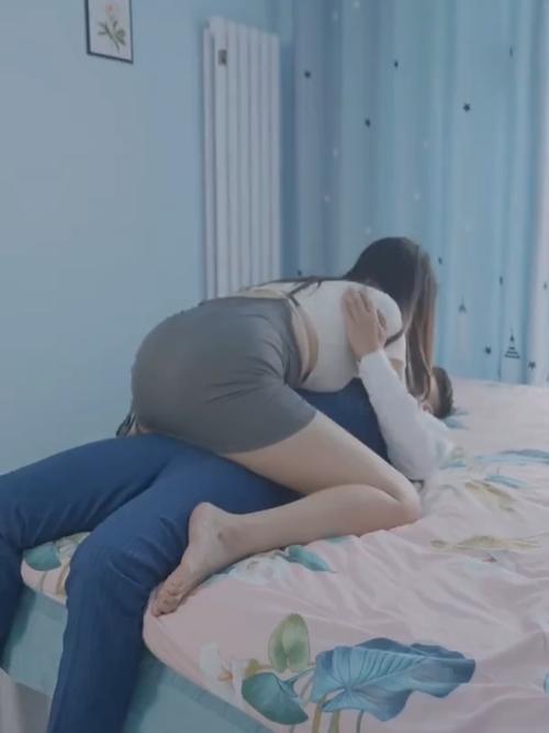 18岁女性胸部的相关介绍