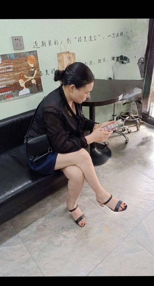 亚洲精品天堂久久的相关介绍