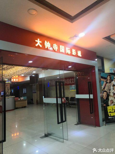 亚洲少妇自拍一区：居家生活真实记录，私密自拍视角展现少妇日常魅力